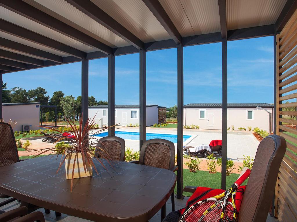Camping Adria Mobile Homes In Camping Kastanija Novigrad Istria Eksteriør bilde