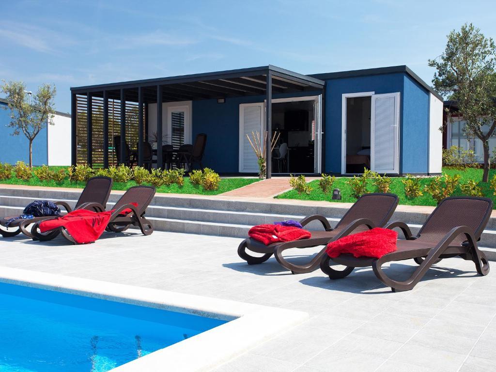 Camping Adria Mobile Homes In Camping Kastanija Novigrad Istria Eksteriør bilde