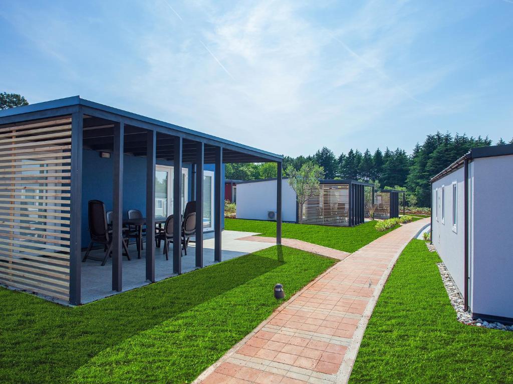 Camping Adria Mobile Homes In Camping Kastanija Novigrad Istria Eksteriør bilde