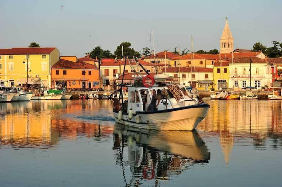 Camping Adria Mobile Homes In Camping Kastanija Novigrad Istria Eksteriør bilde